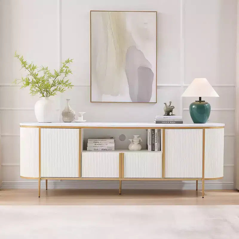 Meuble TV cannelé de 70 po, meuble de divertissement moderne avec plateau en faux marbre et design incurvé, console média pour le rangement du salon