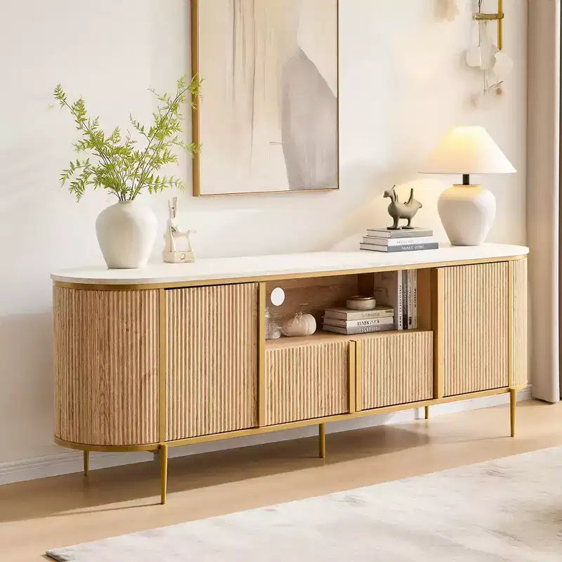 Meuble TV cannelé de 70 po, meuble de divertissement moderne avec plateau en faux marbre et design incurvé, console média pour le rangement du salon