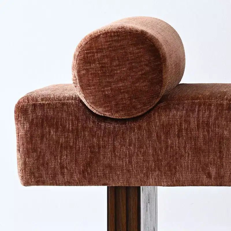 Banc moderne en chenille rembourré de 152 cm avec coussins décoratifs, banc d'entrée avec siège rembourré, banc de bout de lit pour chambre ou salon