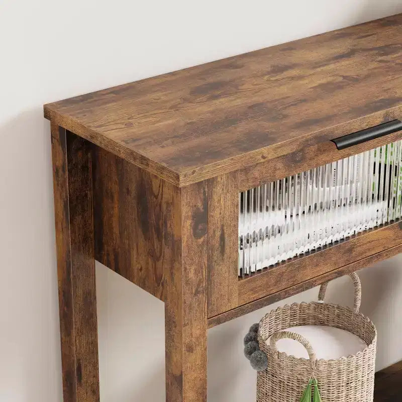 Console de canapé étroite à 2 niveaux Farmhouse. Table de rangement étroite avec tiroirs à façade vitrée et étagère ouverte pour entrée. Salon. Couloir.