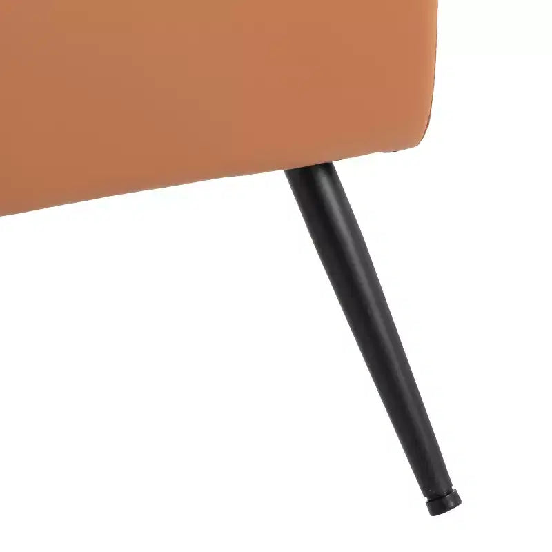 Fauteuil Pétale, cadre en métal noir avec revêtement en similicuir couleur camel
