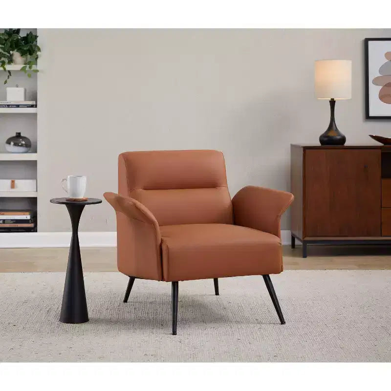 Fauteuil Pétale, cadre en métal noir avec revêtement en similicuir couleur camel